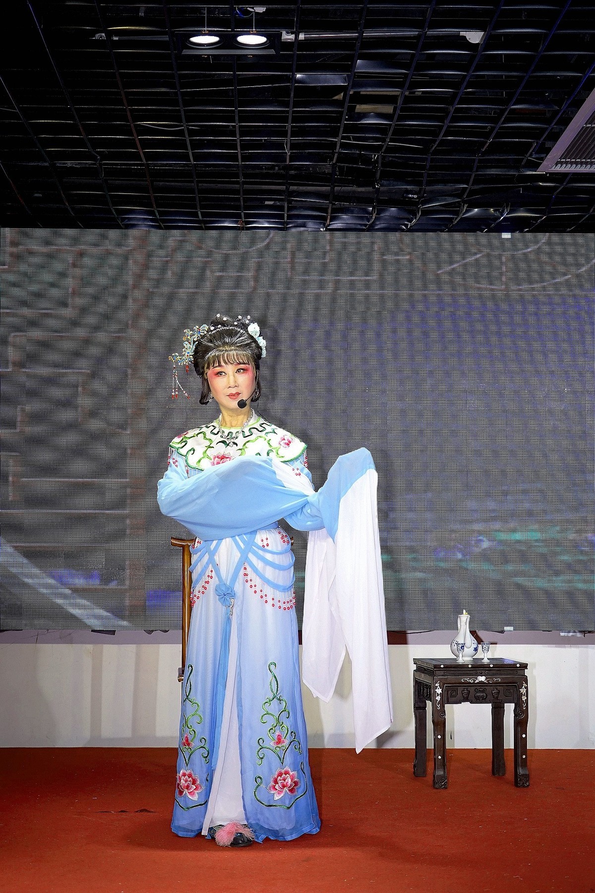 武汉海山艺术城午台越剧盘妻索妻荷亭续一