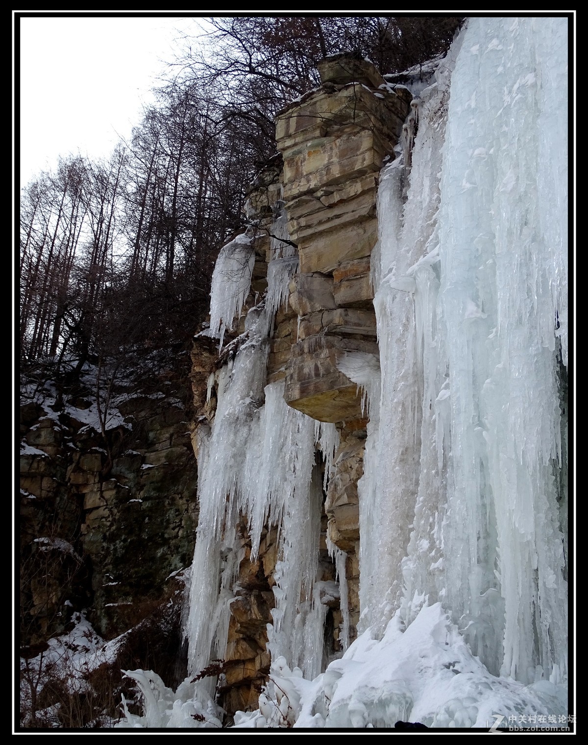 冰瀑奇观——“冰帘洞”