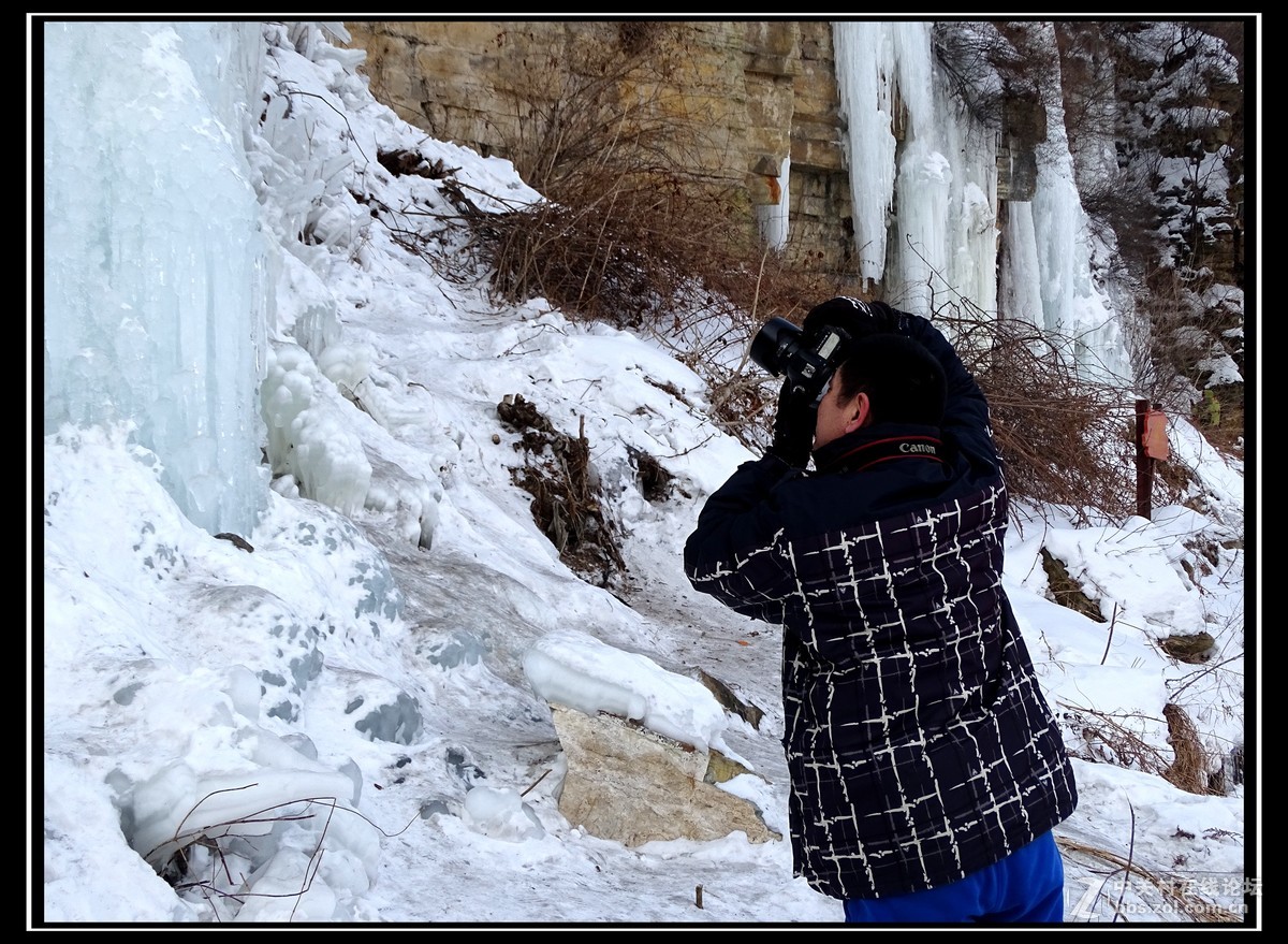 冰瀑奇观——“冰帘洞”