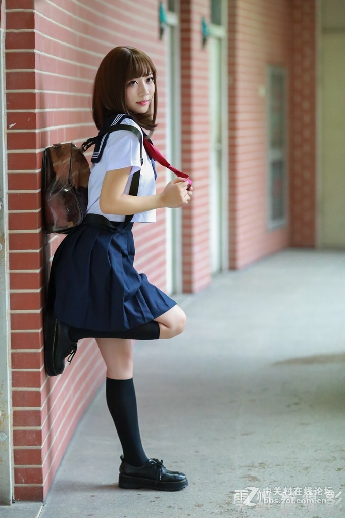 《蓝衣白衫》《蓝衣白衫》