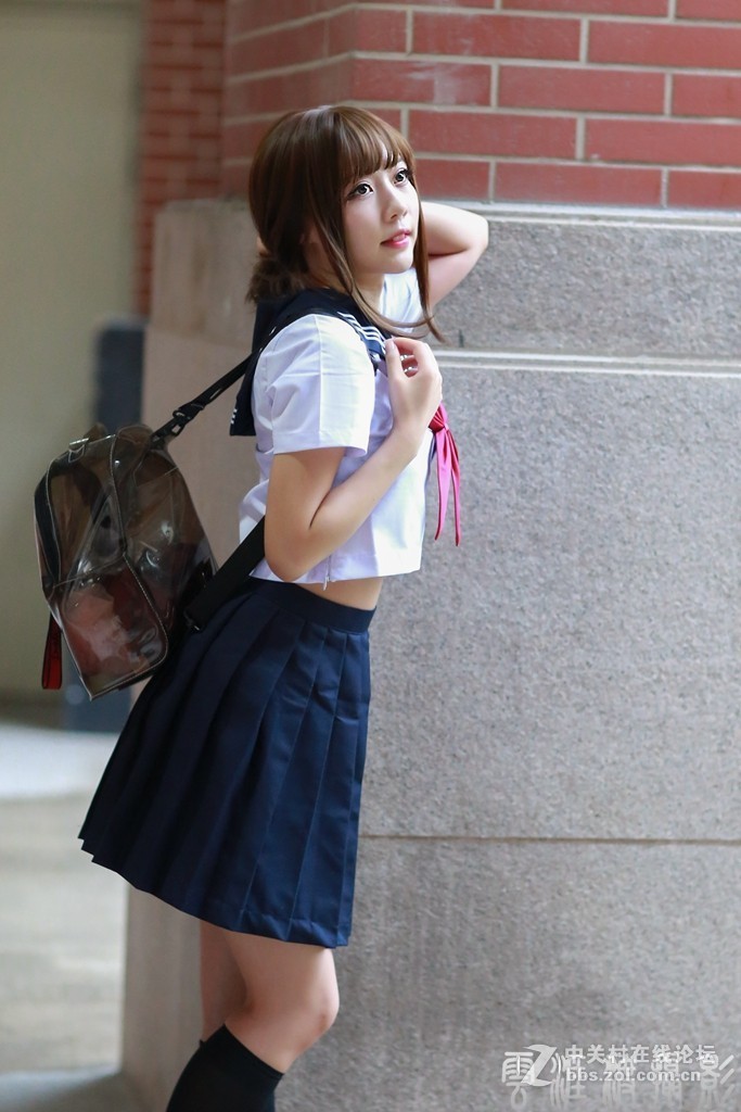 《蓝衣白衫》《蓝衣白衫》