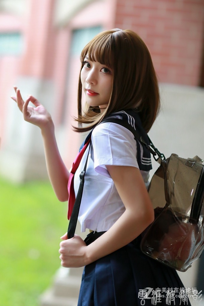 《蓝衣白衫》《蓝衣白衫》