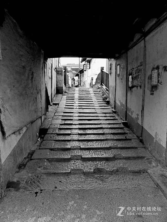 黑白画映 老街故事