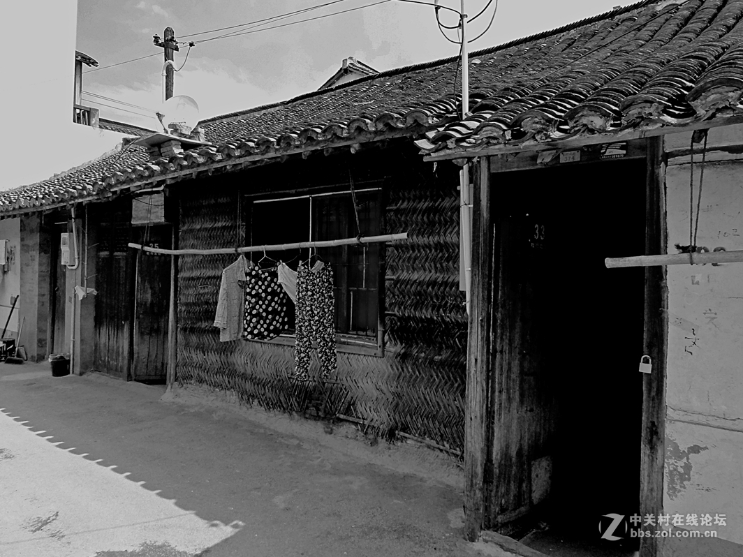 黑白画映 老街故事