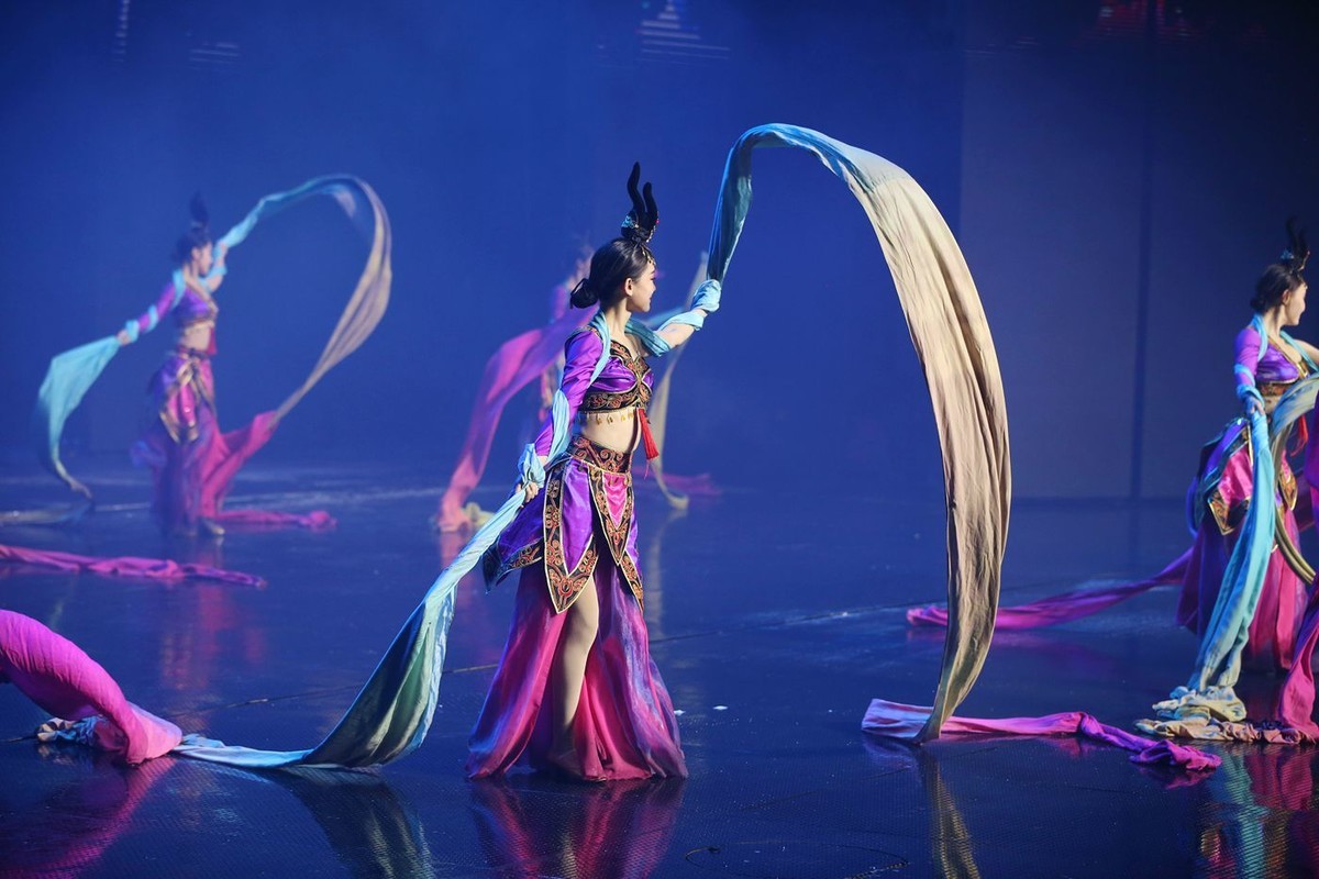 炭河千古情剧照妲己艳舞