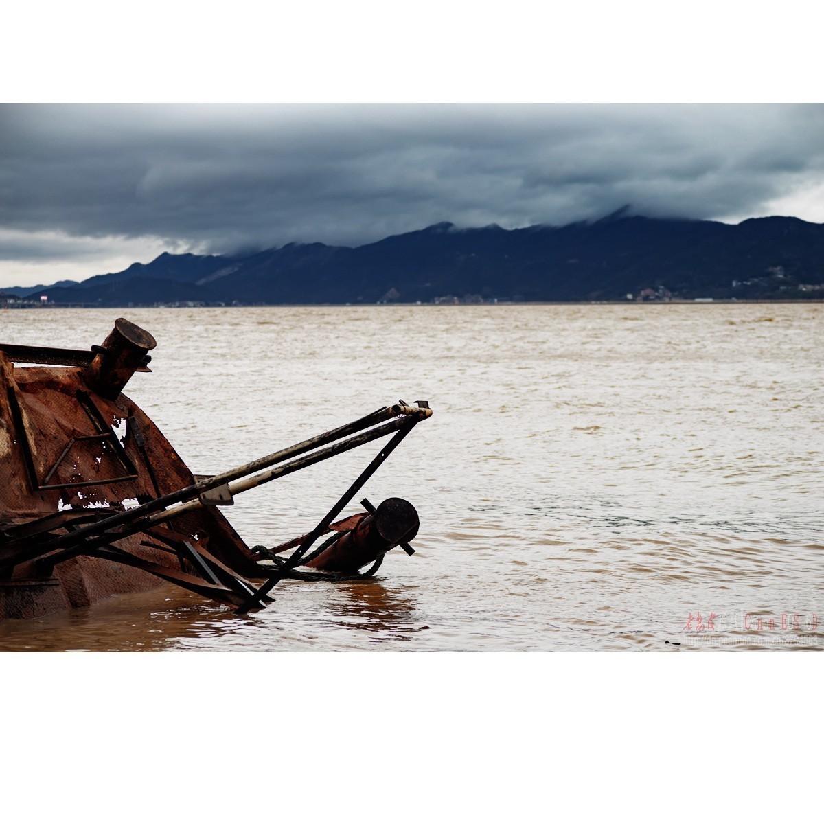 疫情下清冷的江口