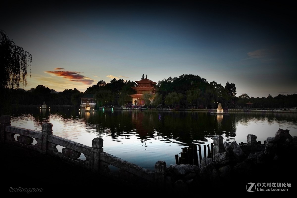 追光逐影——天水一色夕照明