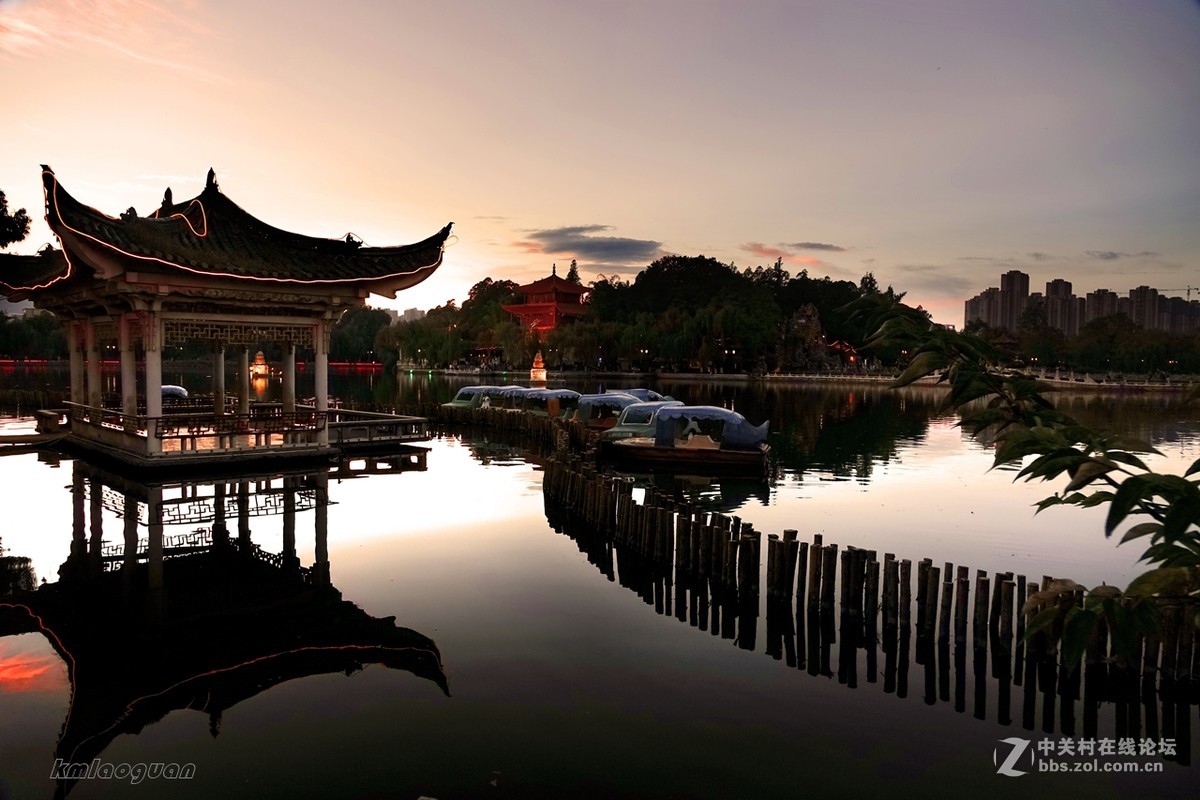 追光逐影——天水一色夕照明