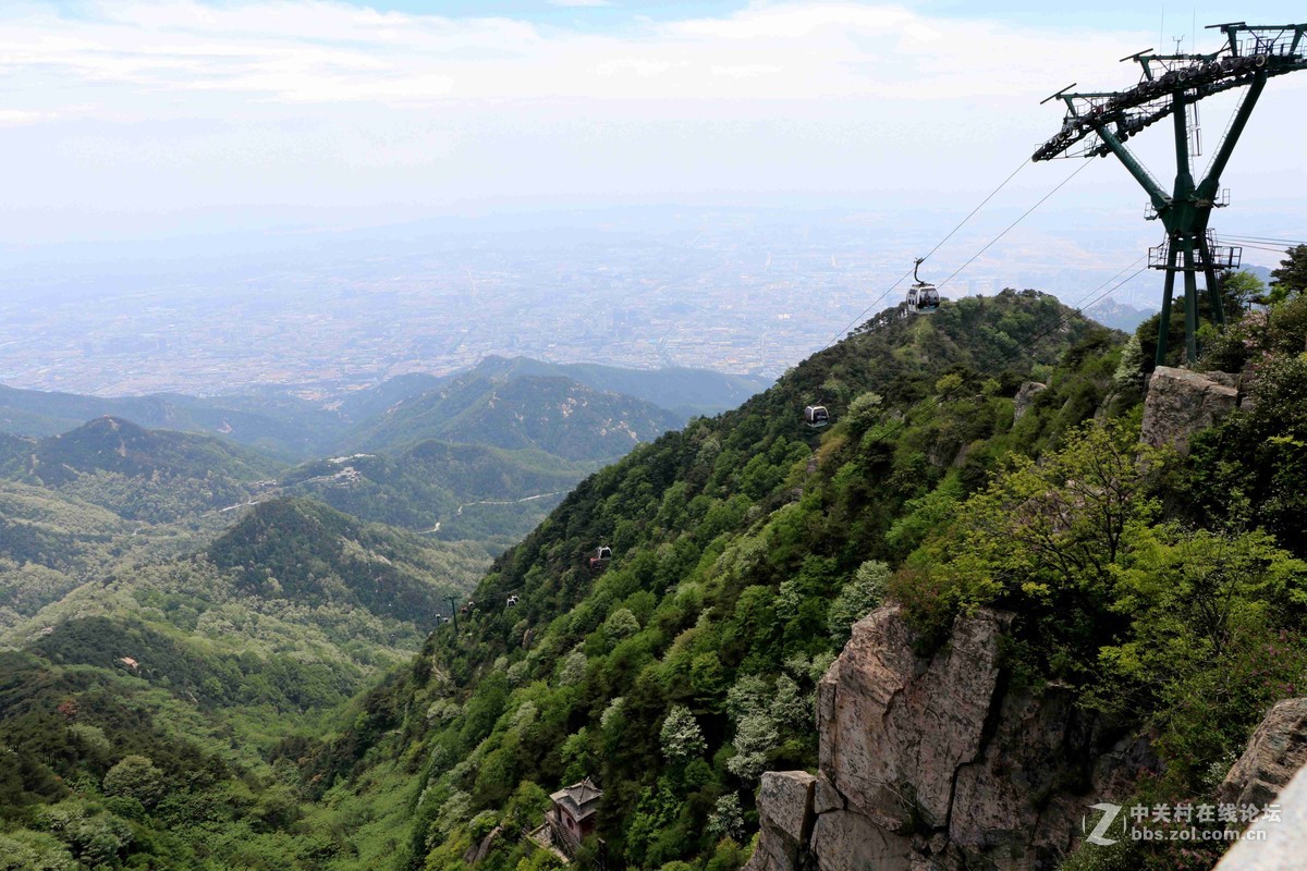 2016表白日与泰山奶奶亲密接触一把