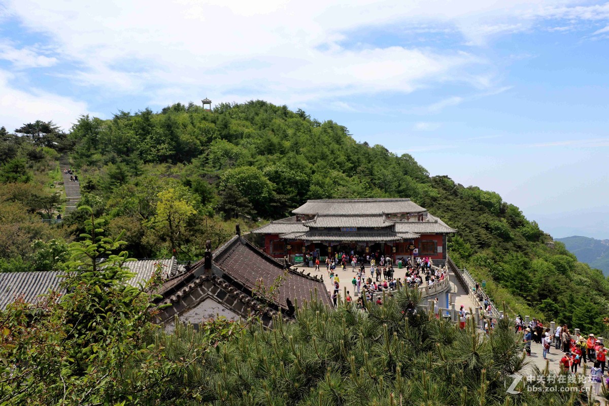 2016表白日与泰山奶奶亲密接触一把