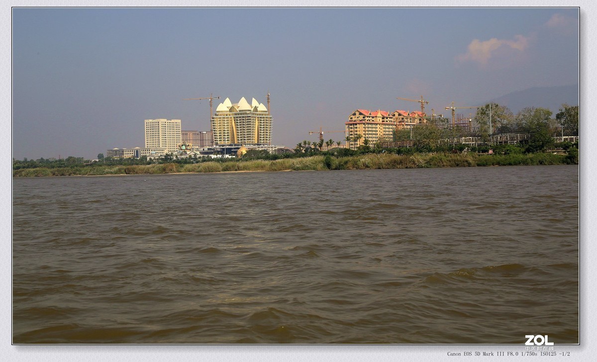 泰国清莱观光旅游之四————一眼看三国的金三角