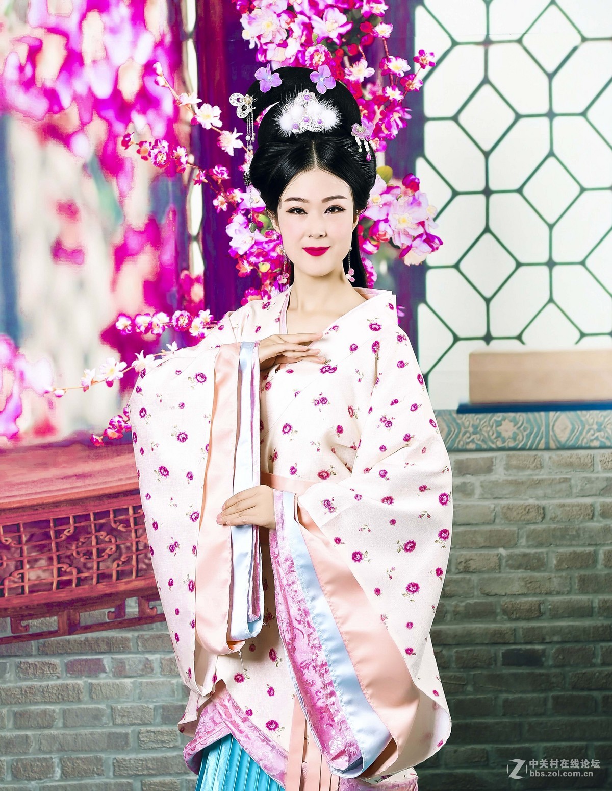 求助后期调色，望大师给予知道，感激不尽