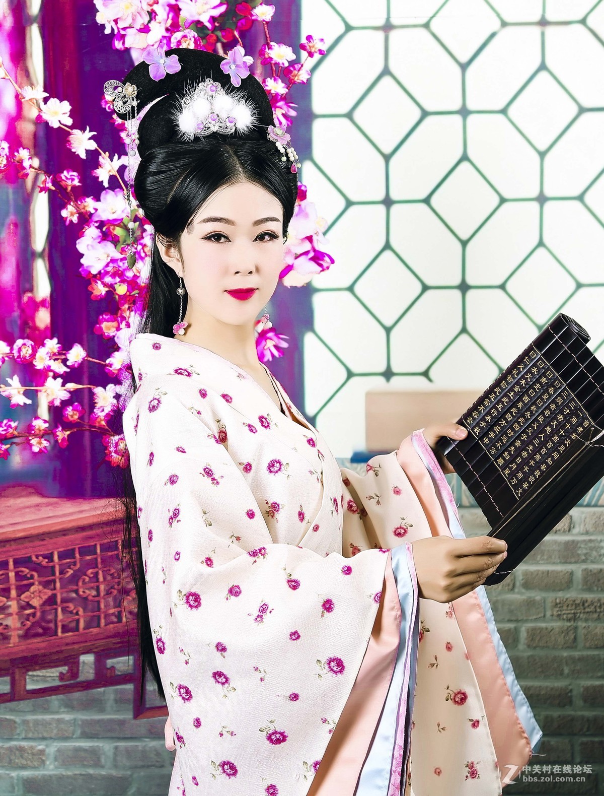 求助后期调色，望大师给予知道，感激不尽