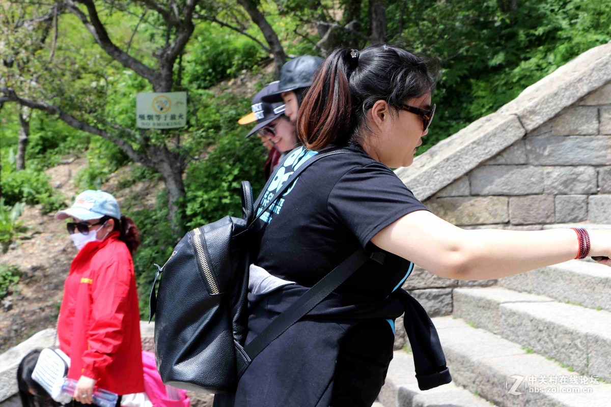 2016表白日与泰山奶奶亲密接触一把