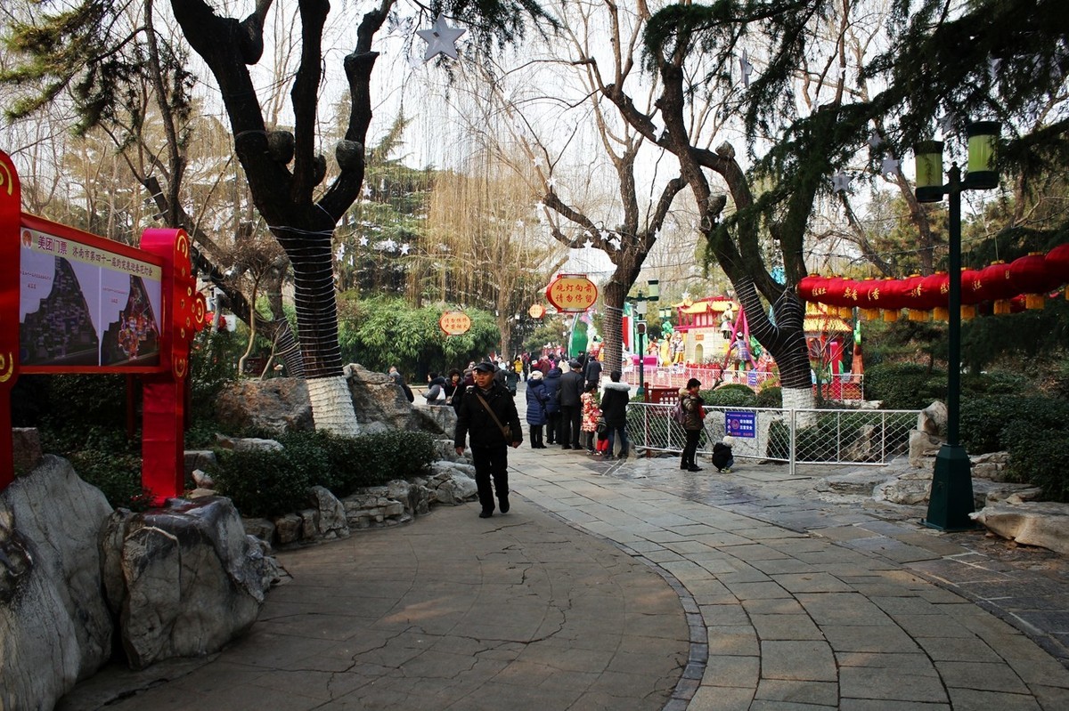 猪年末尾趵突泉灯展随拍。