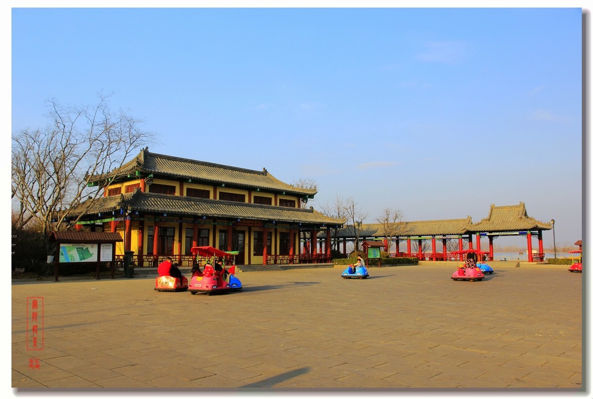 年气中湿地风景