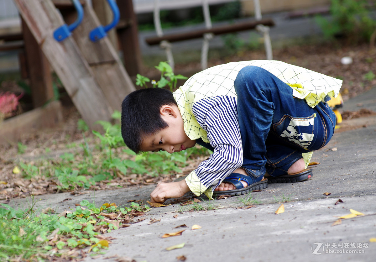 厚着脸皮再发一组K3 的渣片， 小家伙换牙的速度太快了，还有就是光长头发不长个。