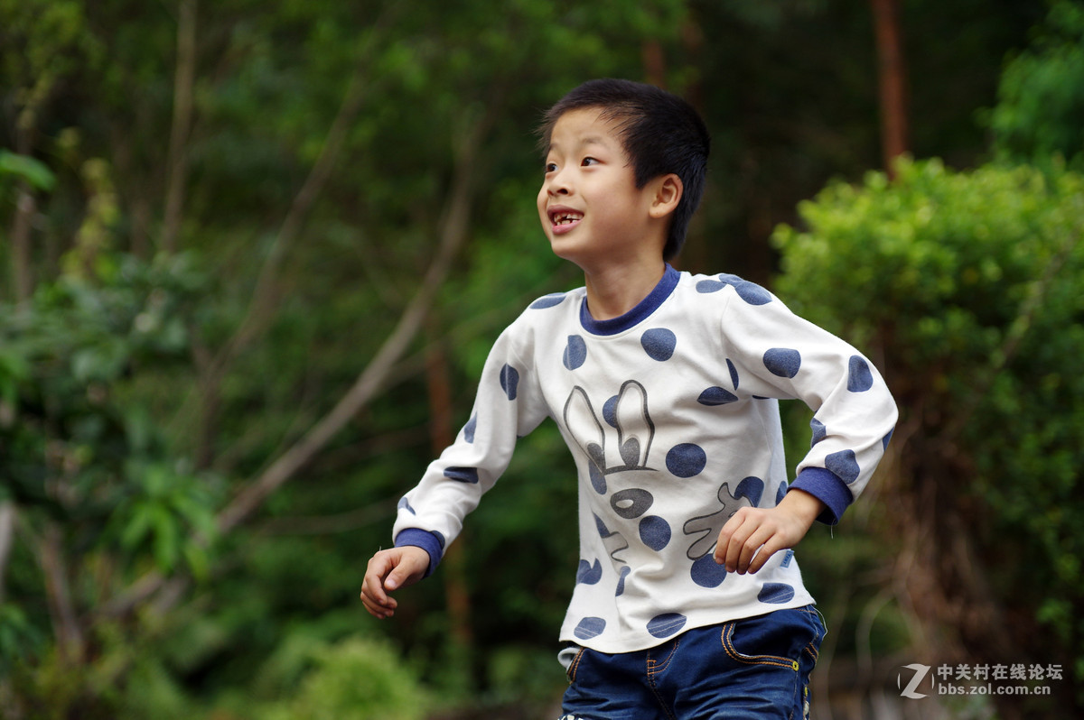 厚着脸皮再发一组K3 的渣片， 小家伙换牙的速度太快了，还有就是光长头发不长个。