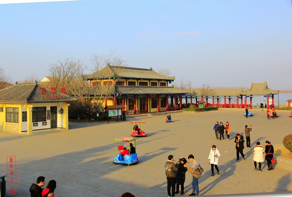 年气中湿地风景