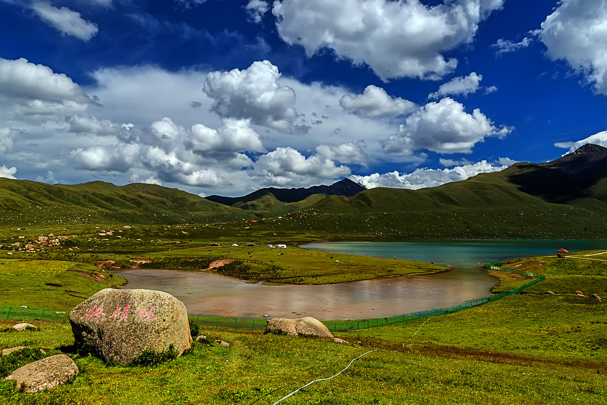 西北风光    青海   《年宝玉则地质公园》
