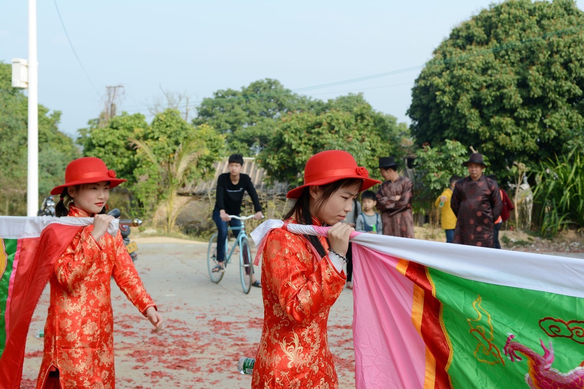 潮汕地區遊神活動裡湖鎮普僑區後寮村老爺出遊攝影裡湖茶佬