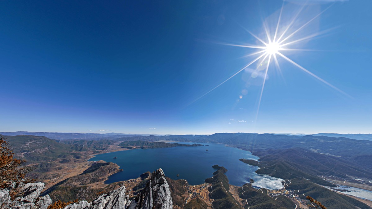 认真拍好每一张照片。