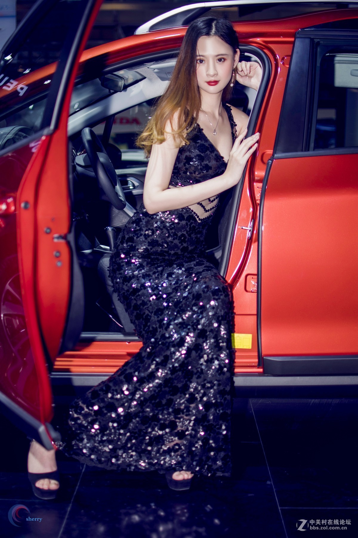 2018南京国际汽博会   满屏都是小仙女