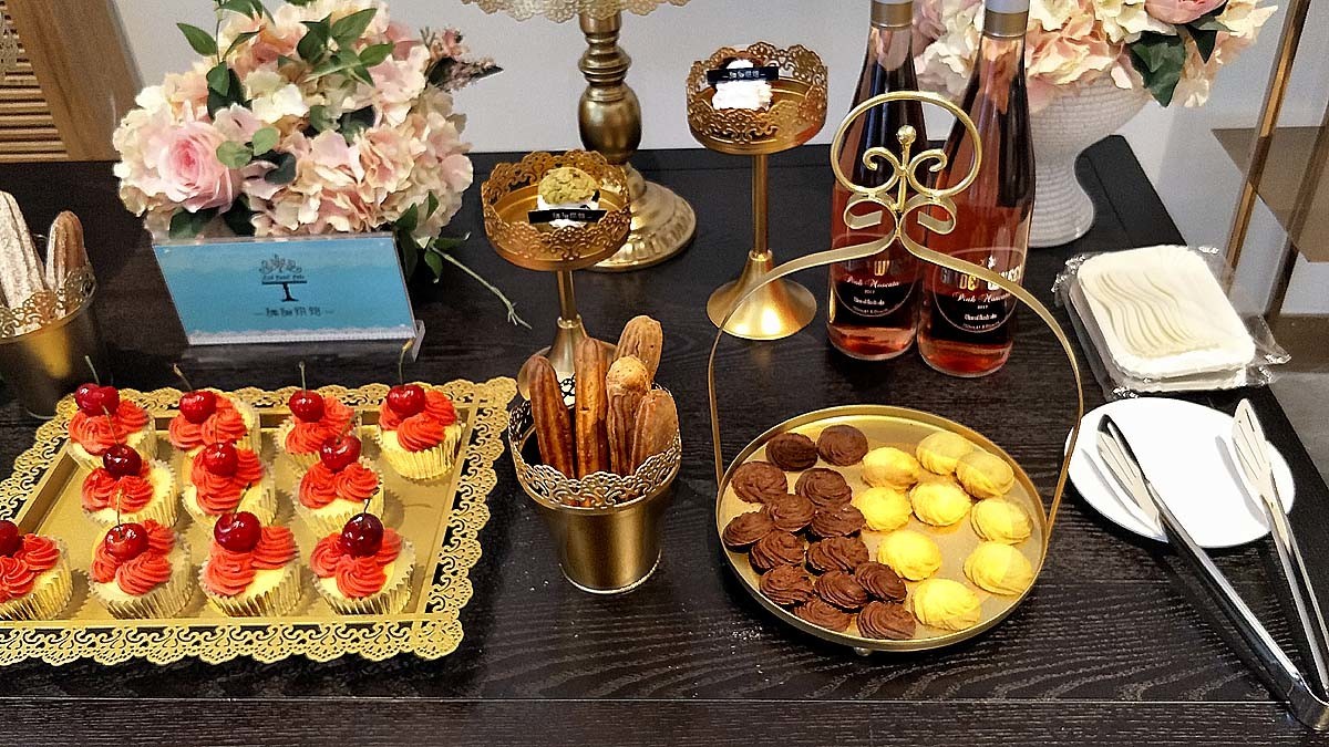 献上一组静物图片恭祝 晚之秋 荣任索尼A7Rlll星空(中国)版块 . 首任版主