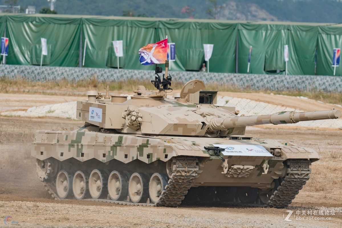 2018珠海航展    地面装备动态演示随拍