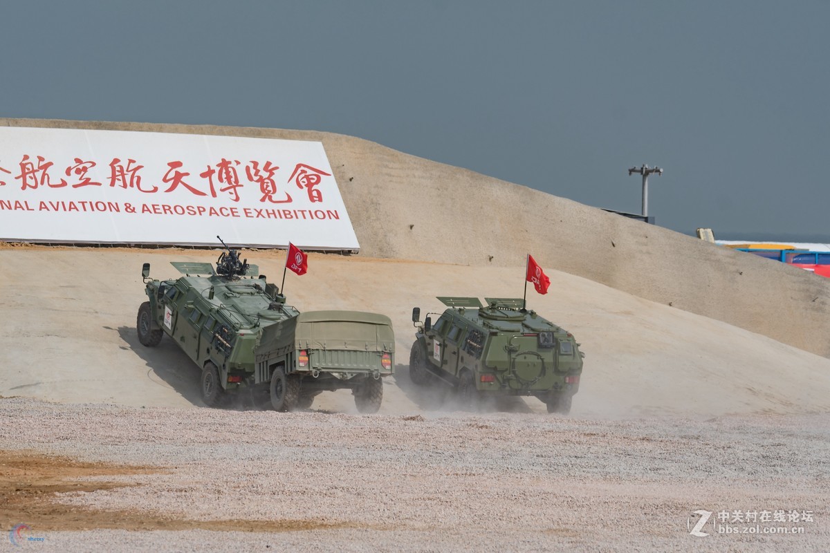 2018珠海航展    地面装备动态演示随拍