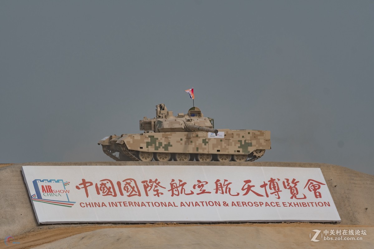 2018珠海航展    地面装备动态演示随拍