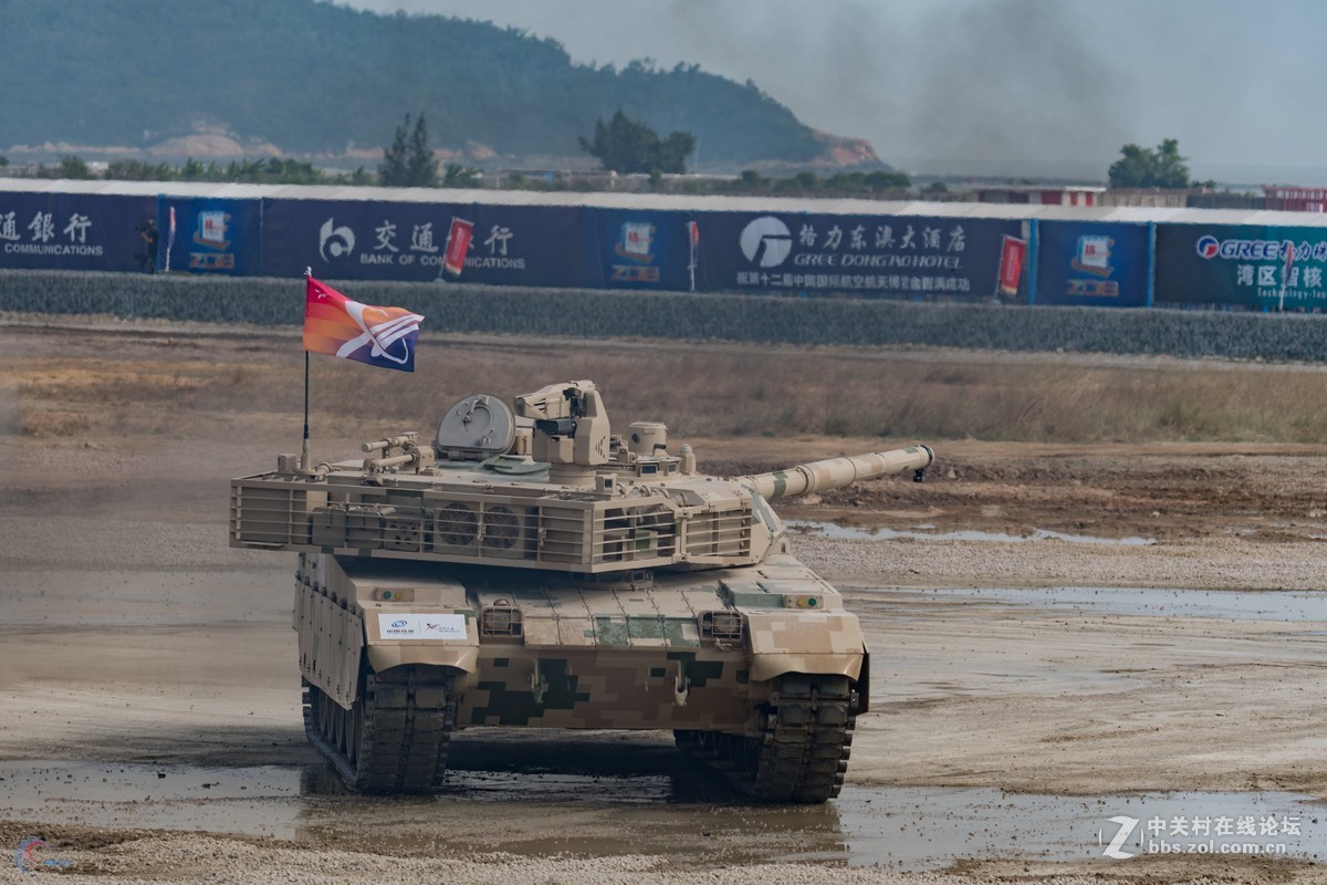 2018珠海航展    地面装备动态演示随拍
