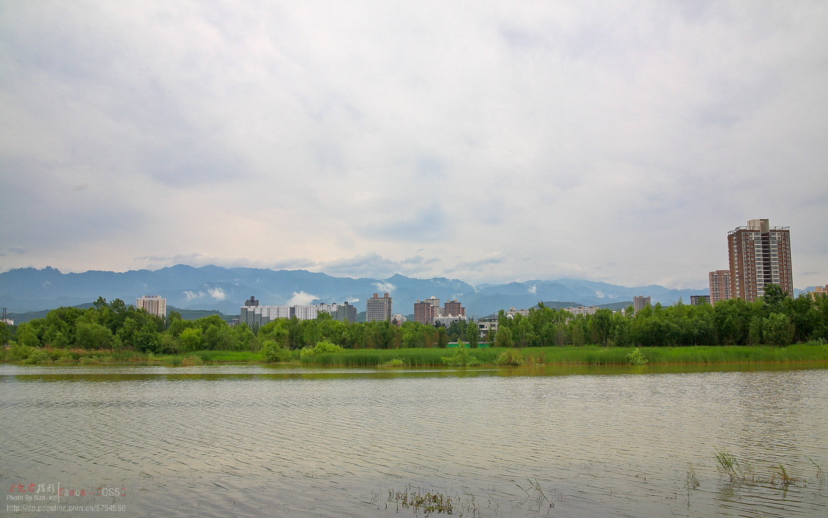 雨后  第一张秦岭由13张竖图拼成