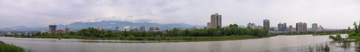 雨后  第一张秦岭由13张竖图拼成