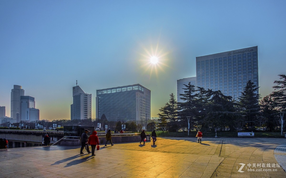 陪家人一天，依然转接佳能EF17-40/F4。