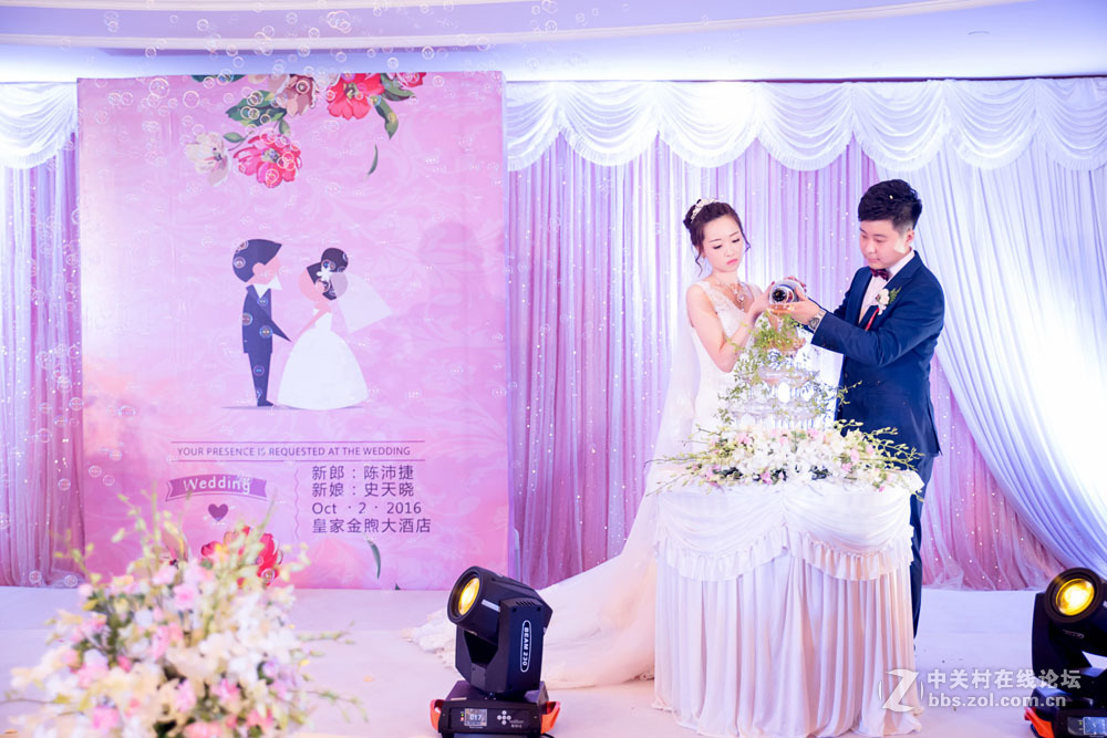 天津婚礼跟拍新娘新郎照片