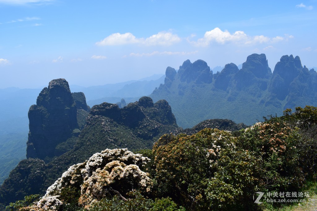 风光旖旎圣堂山