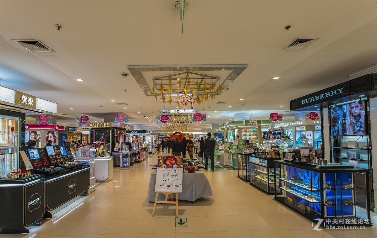 陪家人一天，依然转接佳能EF17-40/F4。