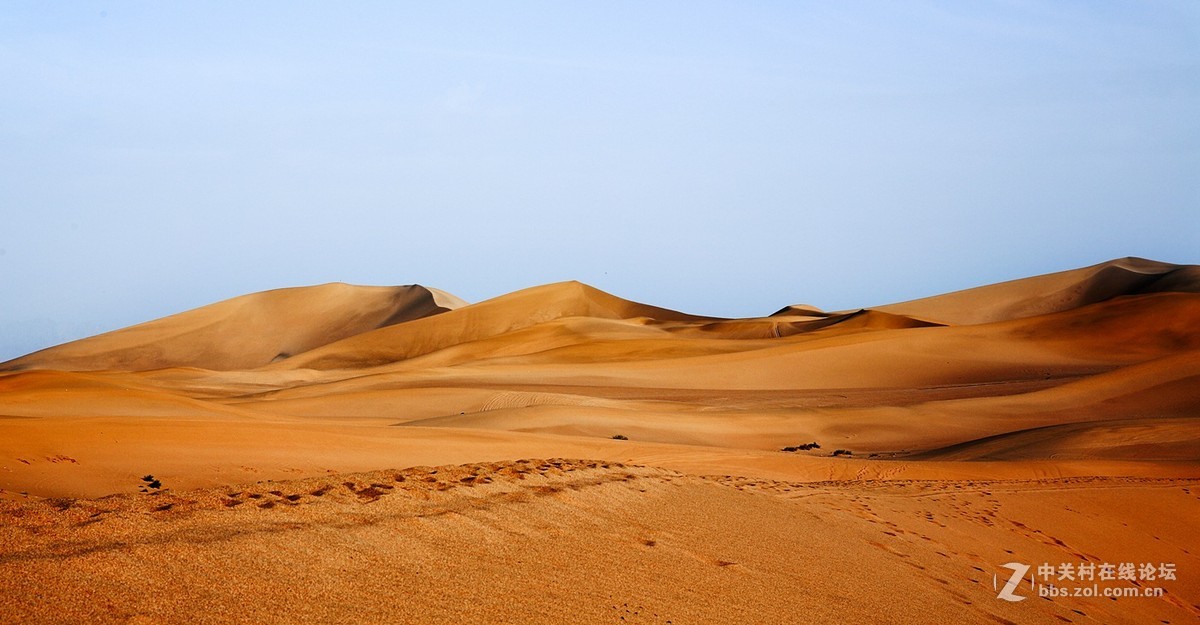 我眼中的鸣沙山