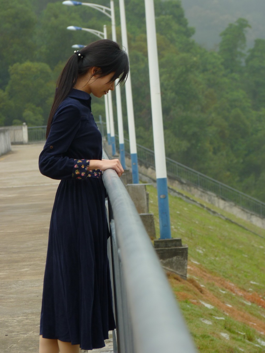 200元买了个二手FZ35，感觉还不错。还有漂亮妹纸