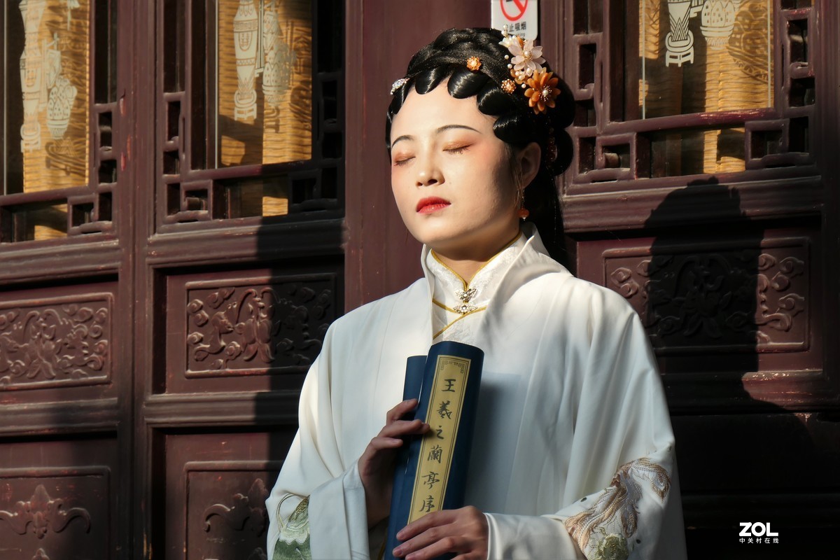 【婵娟】——摄于上海桂林公园