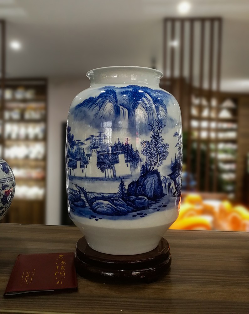 一 組 工 藝 陶 瓷