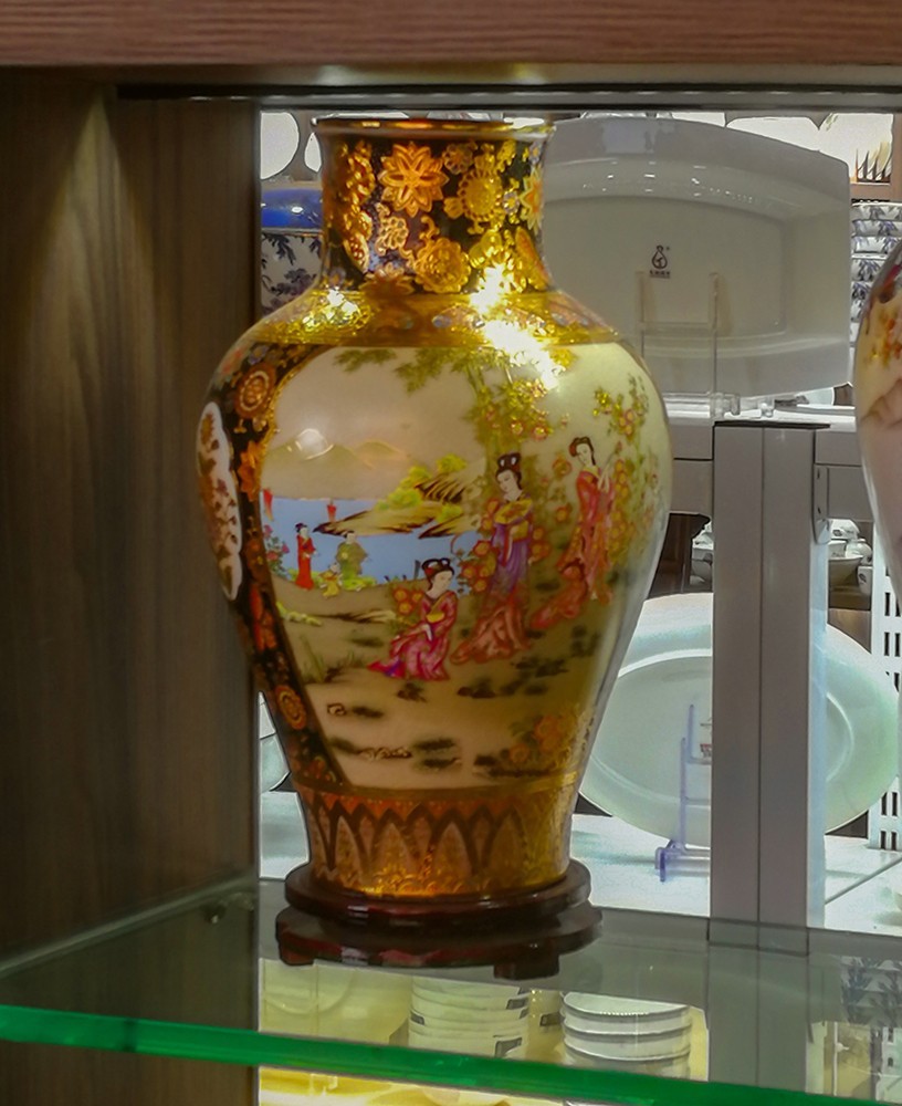 一 組 工 藝 陶 瓷