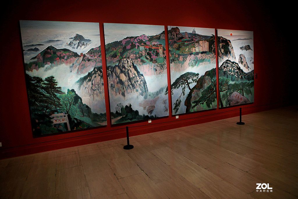 王克举百米油画长卷和黔东南苗,侗自治州守望乡愁美术作品展
