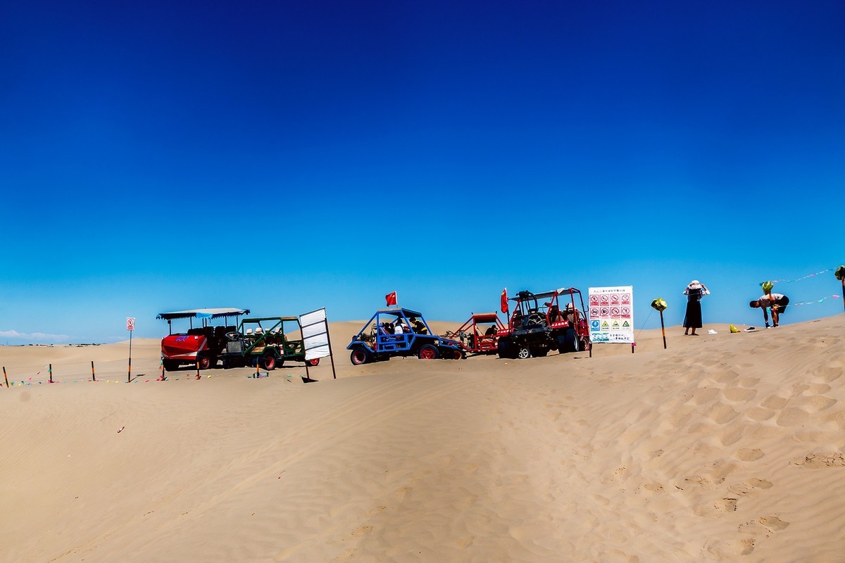 旅游记录：新疆 · 岳普湖县 · 达瓦昆沙漠