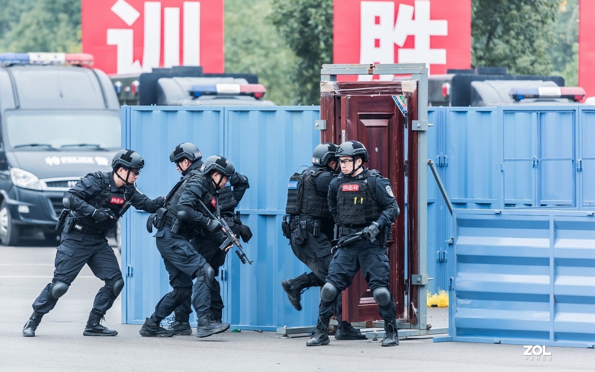 特警英姿——“2020星城之剑”特巡警技能比武现场抓拍记