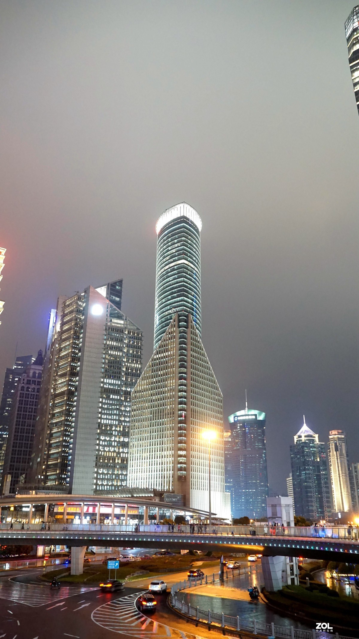 18-135  夜景-陆家嘴、步行街
