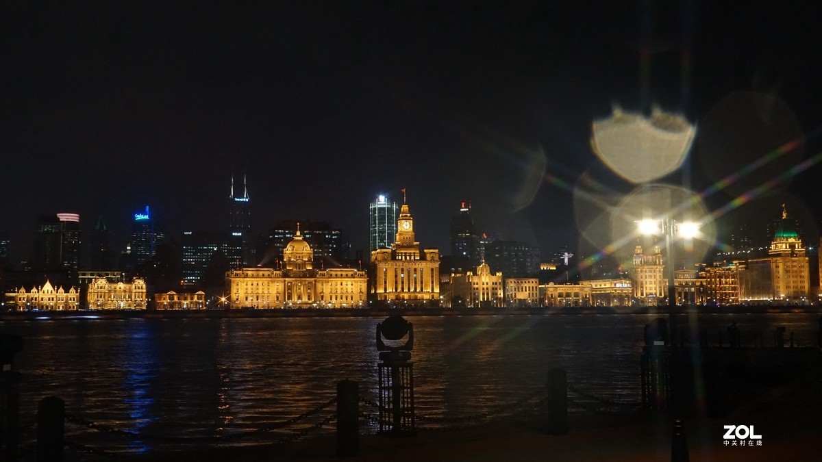 18-135  夜景-陆家嘴、步行街