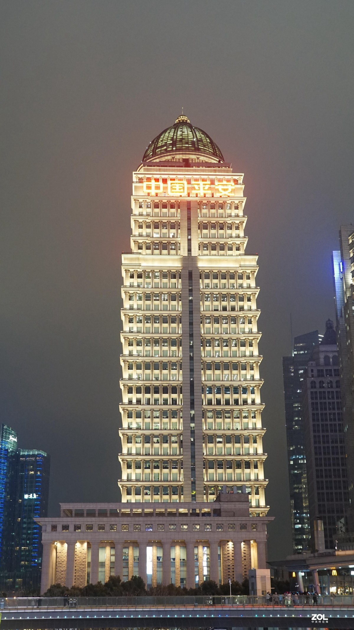 18-135  夜景-陆家嘴、步行街