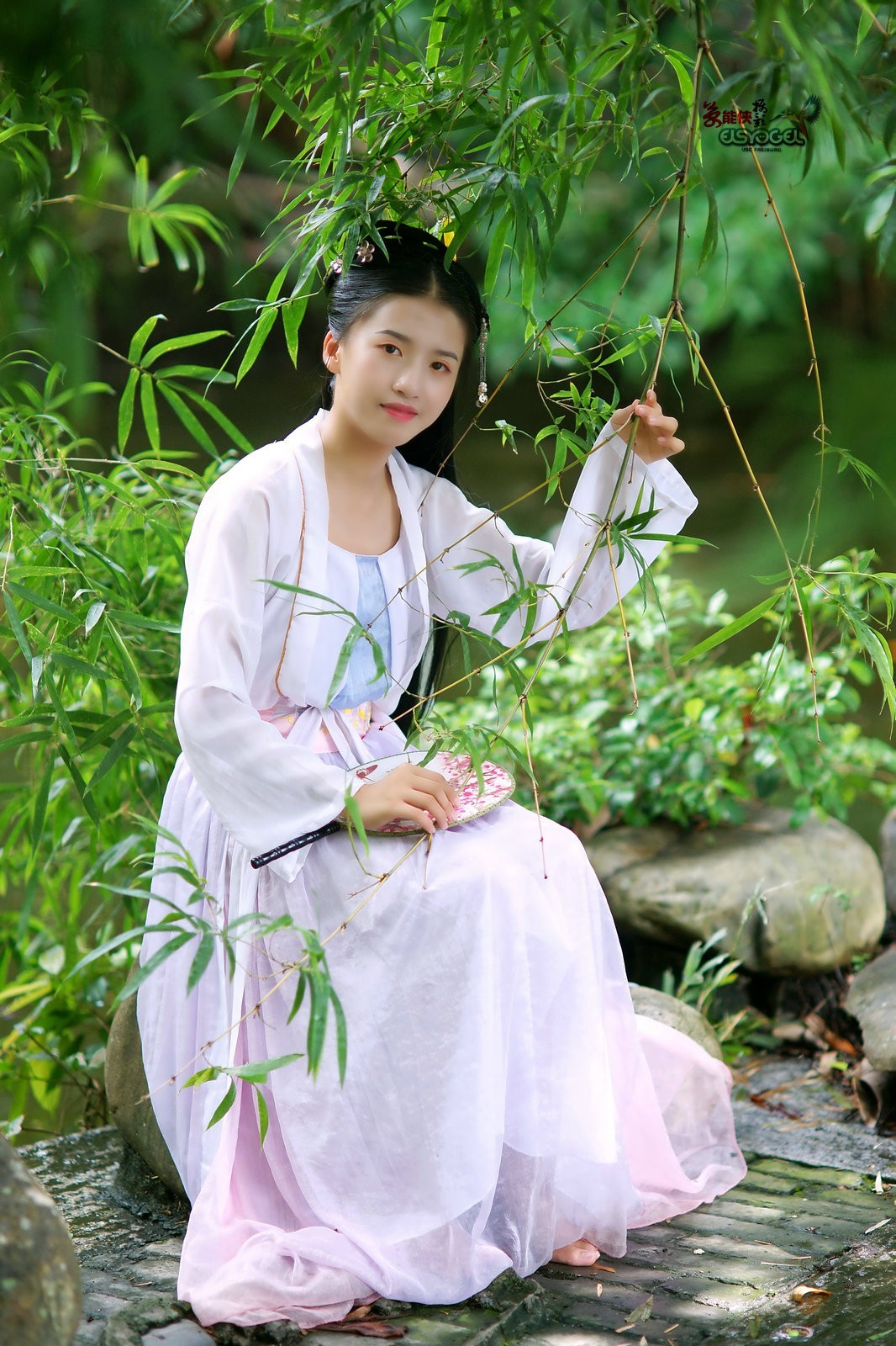 可爱汉服姑娘小梅